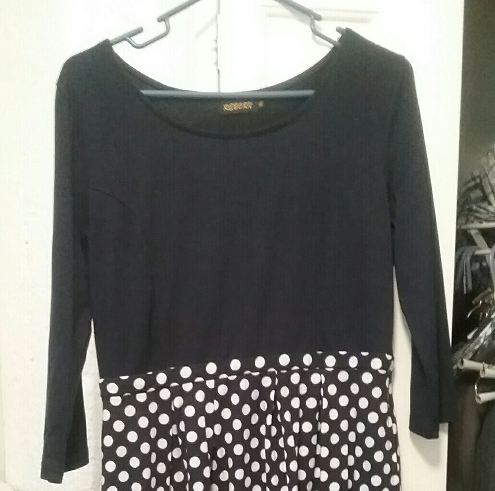 Long sleeve polka dot skirt dress